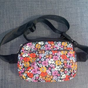 Floral Fanny pack brand-new